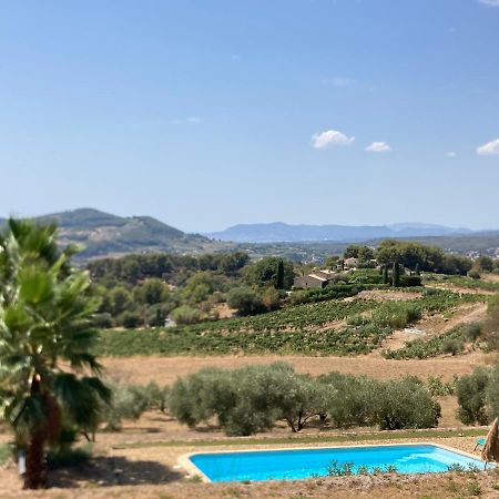 Appartement neuf Rez de jardin 45 m2 vue mer et vignes 10 mn des plages Le Beausset Buitenkant foto